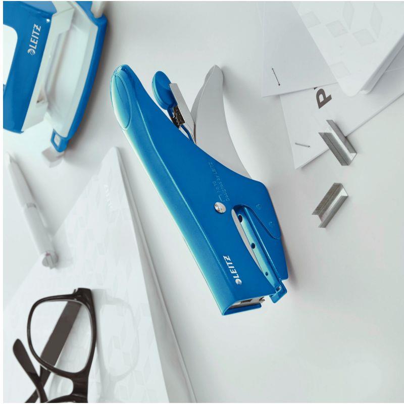 Image de  Blister agrafeuse pince Wow 15 feuilles bleu 