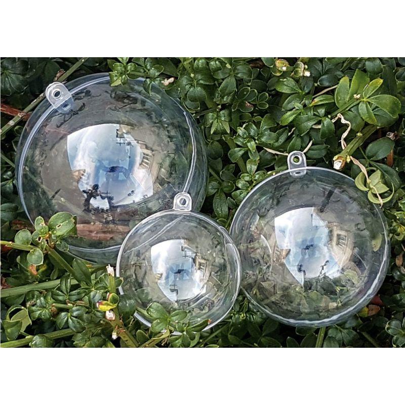 Image de  Lot de 15 boules en plastique cristal diamètres assortis 