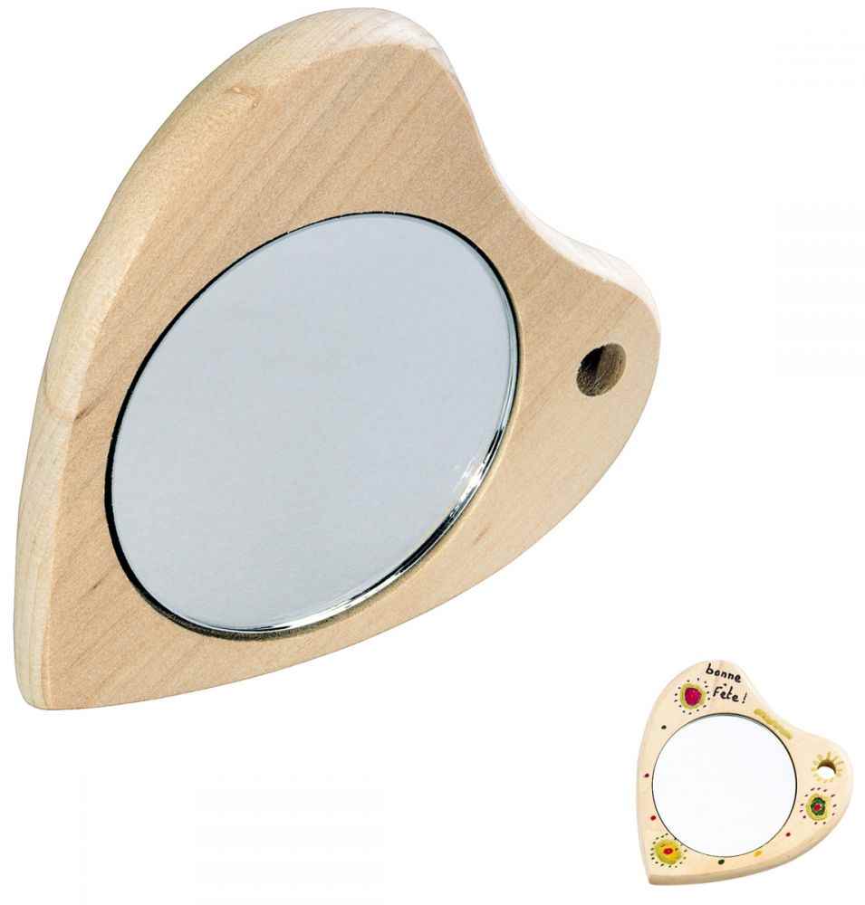 Image de  Lot de 3 miroirs en bois forme coeur. 