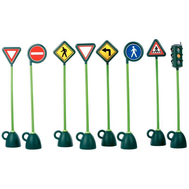 Image de  Lot de 9 Panneaux Routiers + 1 Feu Tricolore 