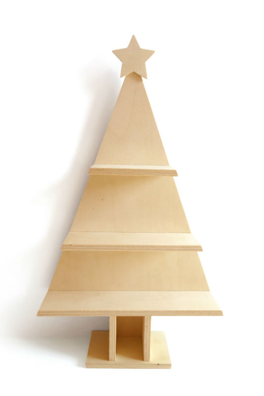 Image de  Etagère sapin 3 niveaux 